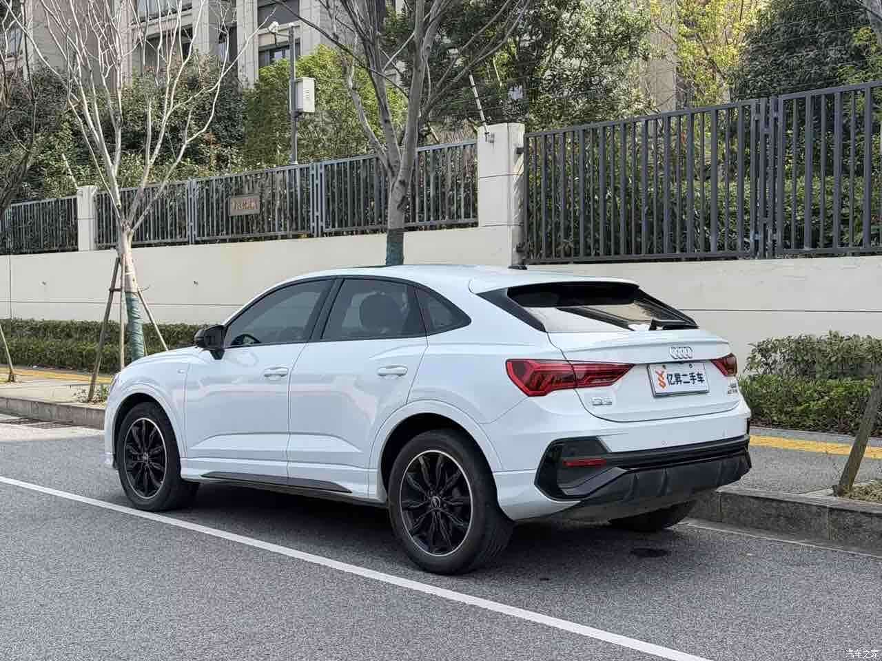 Audi Q3, 2022 4