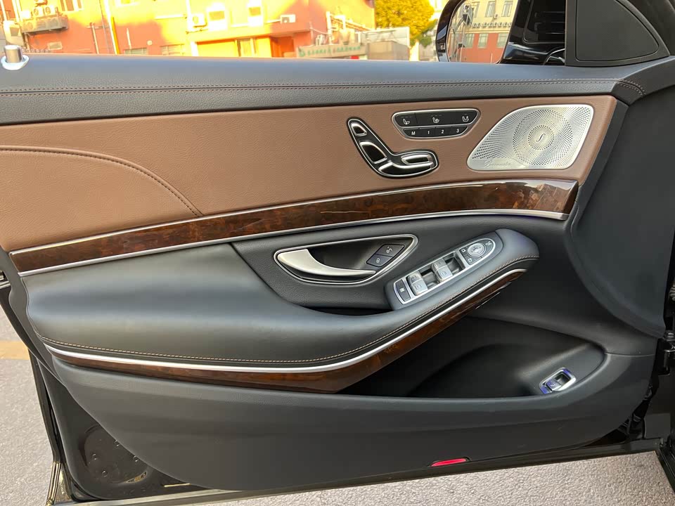 Mercedes-Benz Maybach S-class