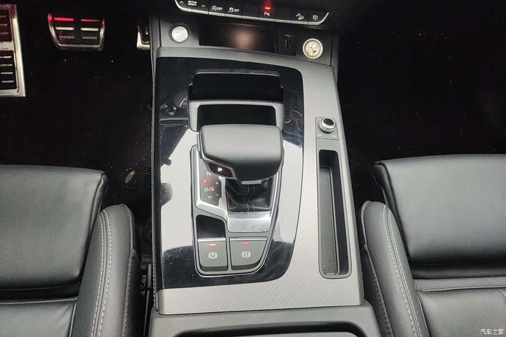 Audi Q5L, 2023 16