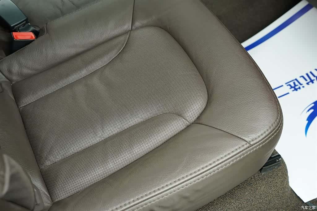 Audi Q7, 2012 24