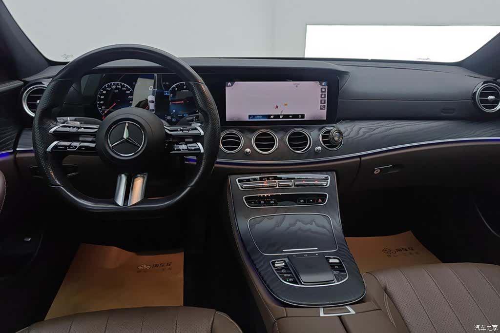 Mercedes-Benz E-Class, 2021 12