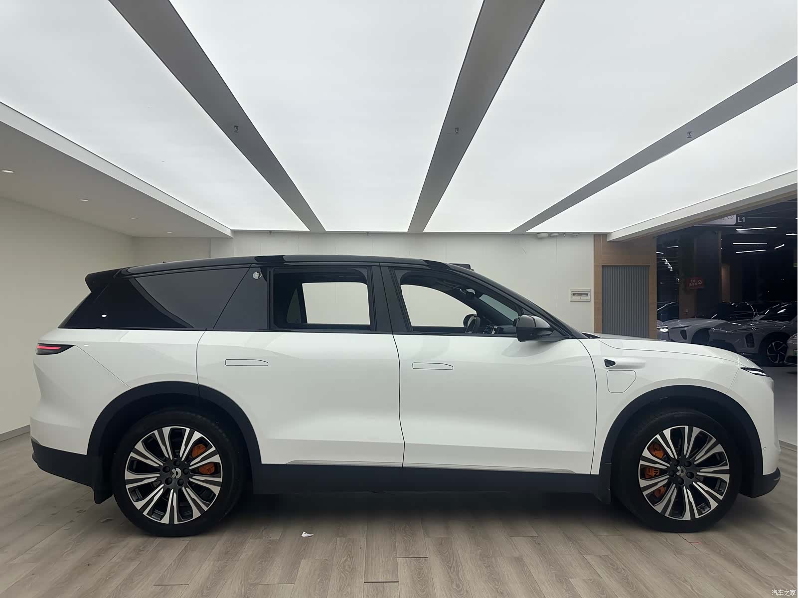 NIO ES8, 2024 19