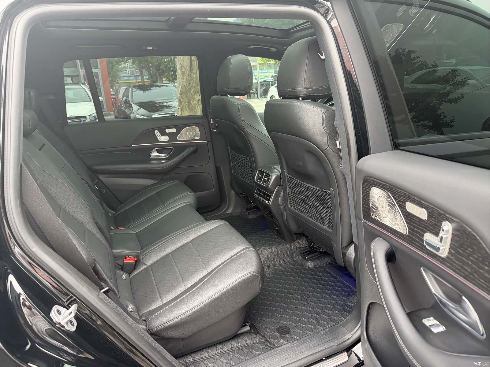 Mercedes-Benz GLS, 2022 13