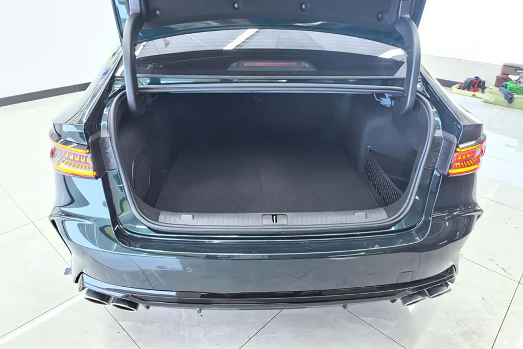 Chery Arrizo 8, 2024 4