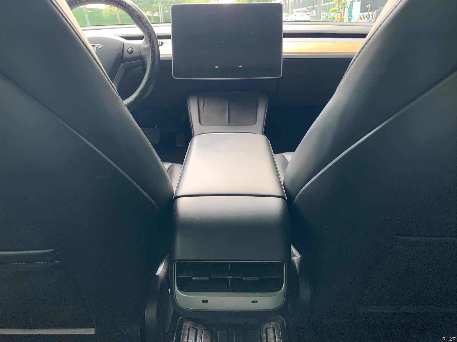 Tesla Model 3, 2022 15