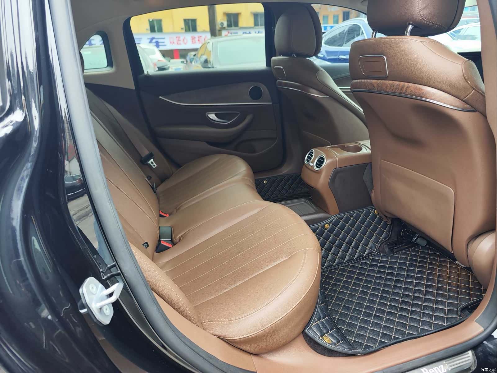 Mercedes-Benz E-Class, 2019 8