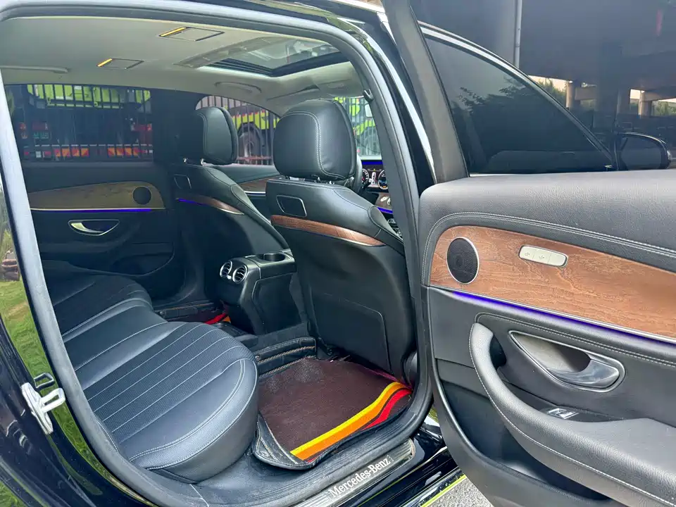 Mercedes-Benz E-class Mercedes-Benz E-class