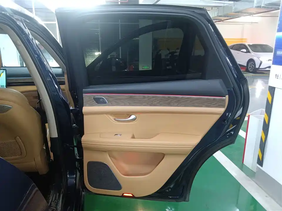 HarmonyOS Ask the world M5