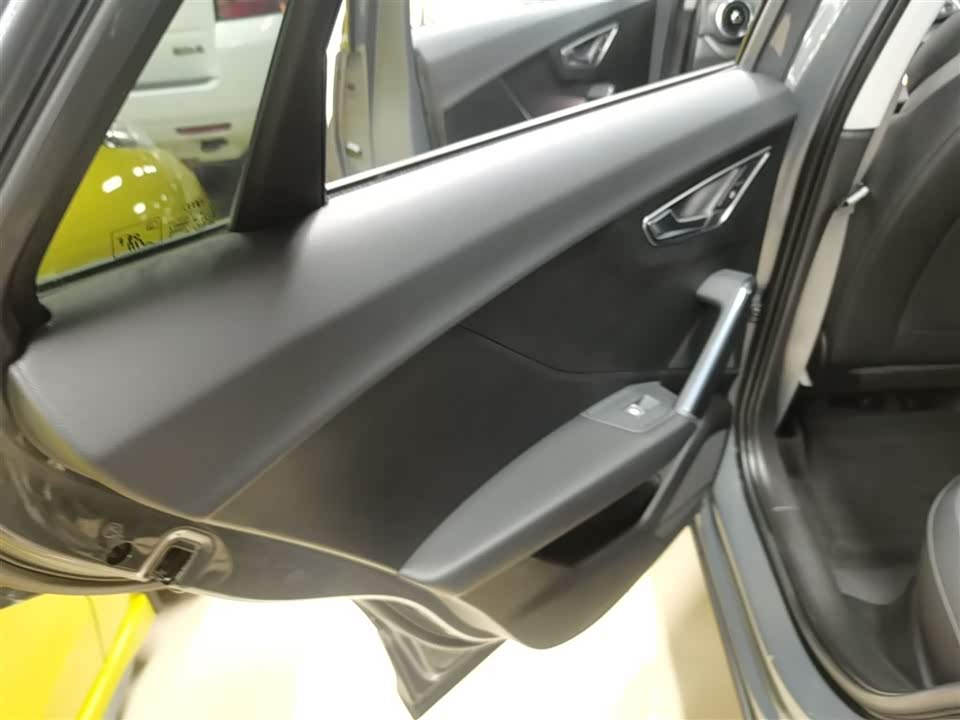 Audi Q2L Audi Q2L