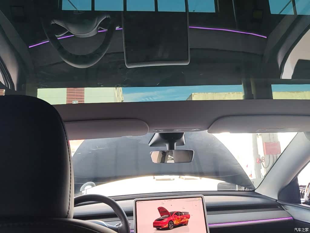 Tesla Model Y, 2024 18