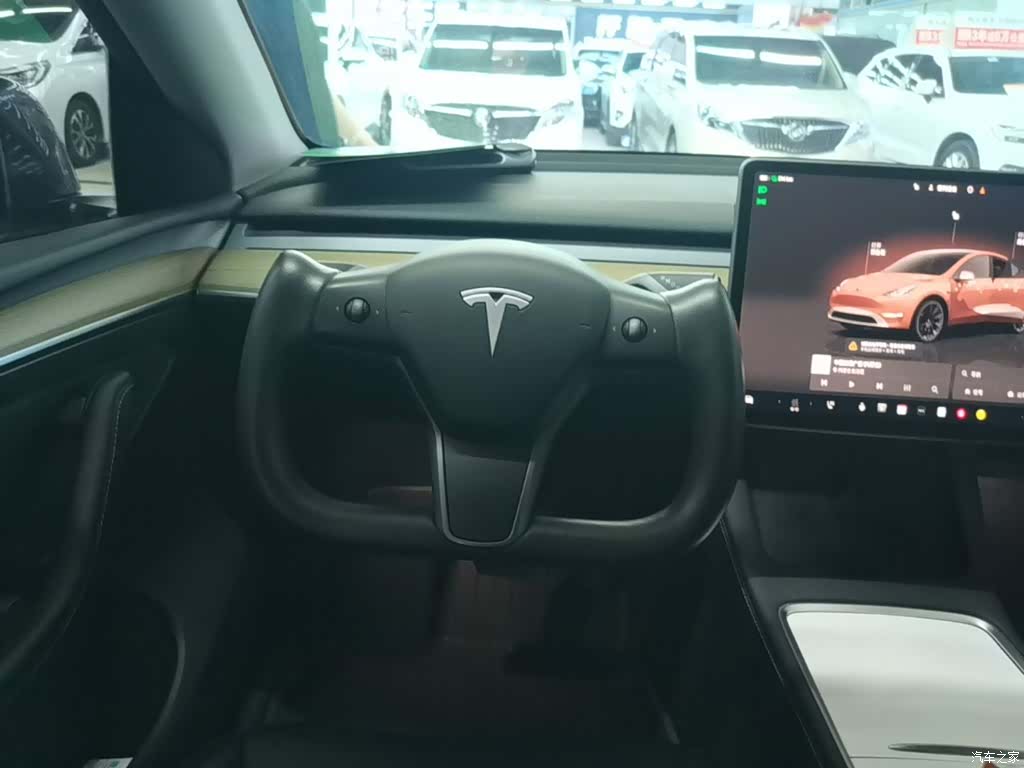Tesla Model Y, 2023 11