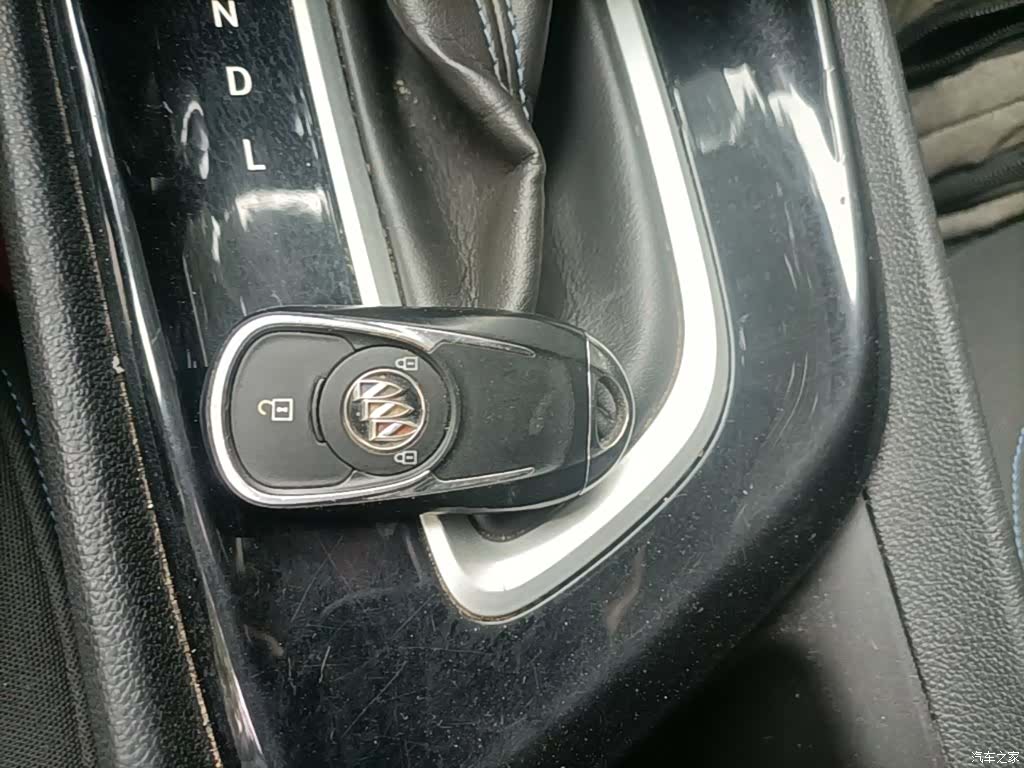 Buick Encore, 2021 9