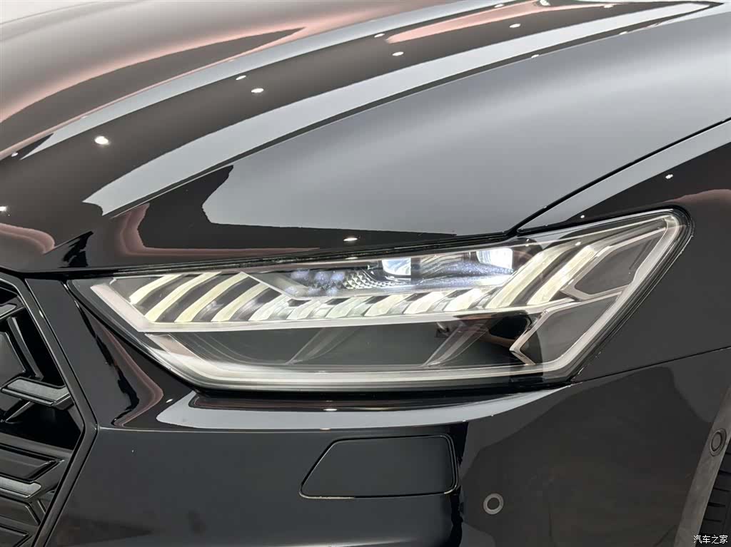 Audi A7L, 2024 18