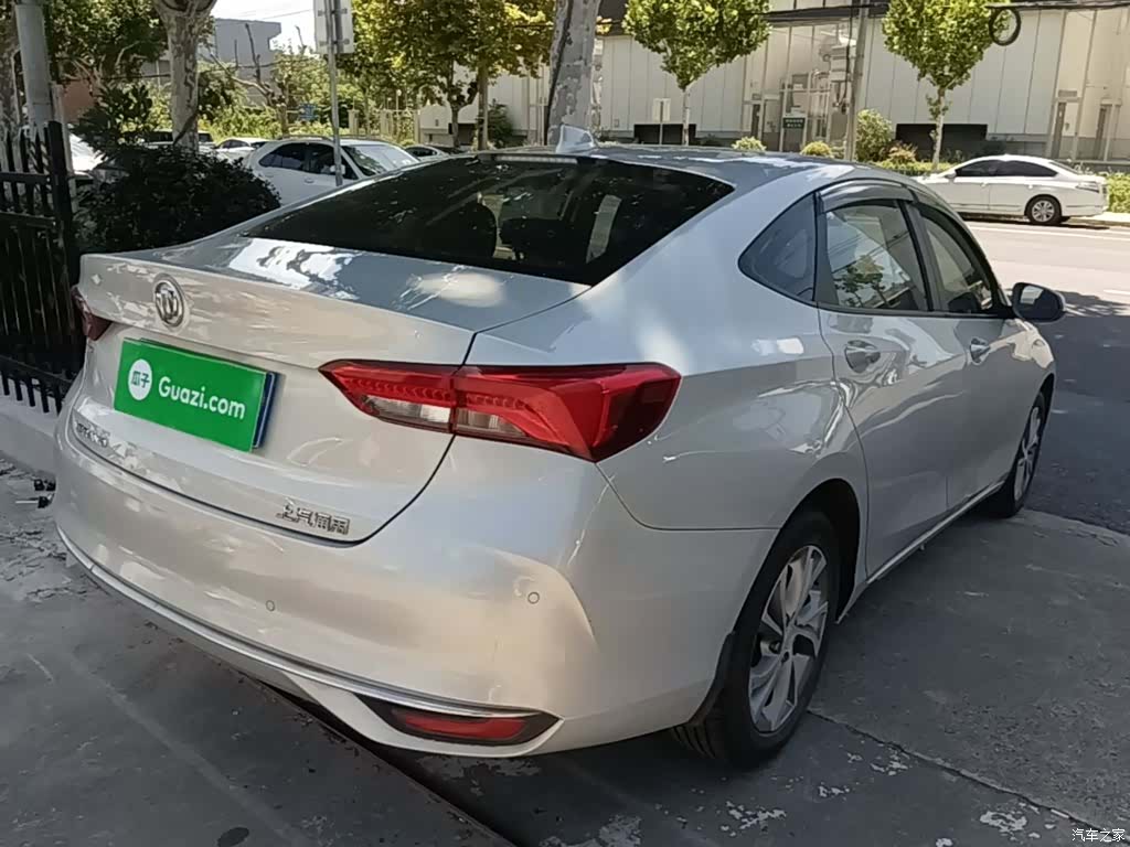 Buick Verano, 2022 7