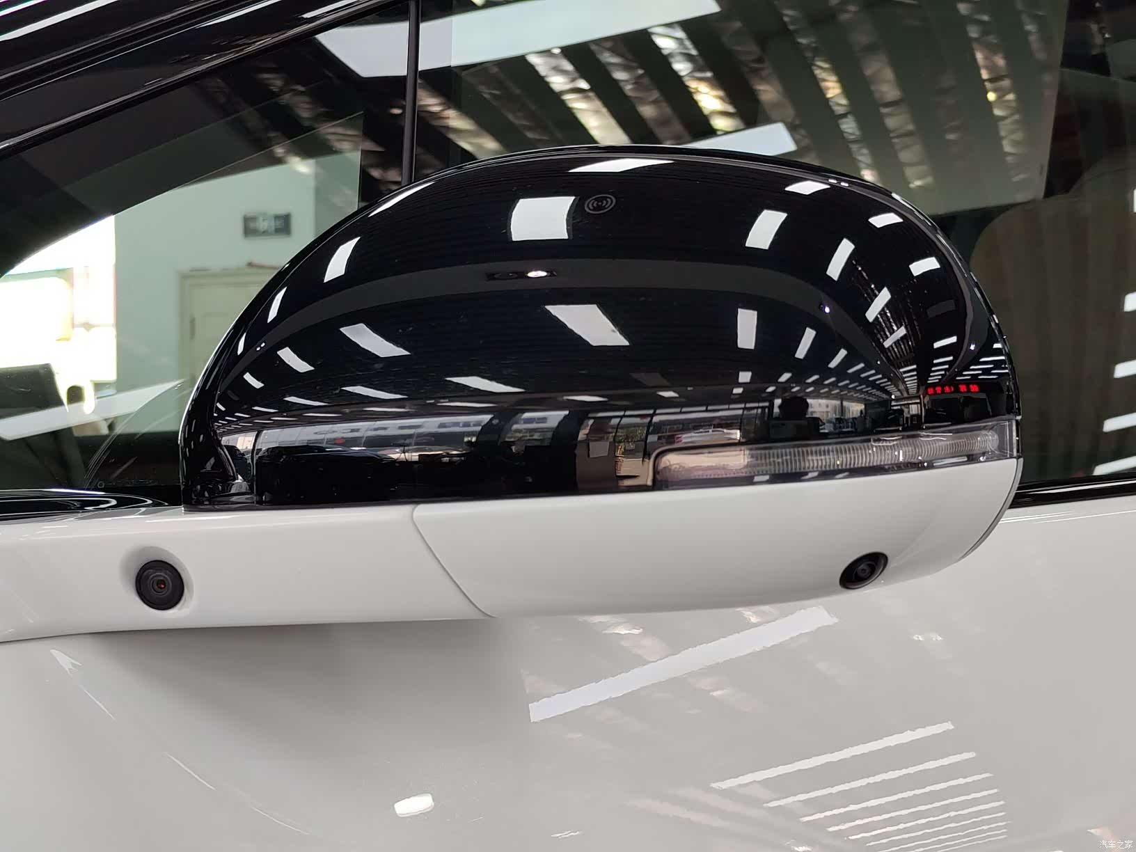 Li Auto i8, 2025 13