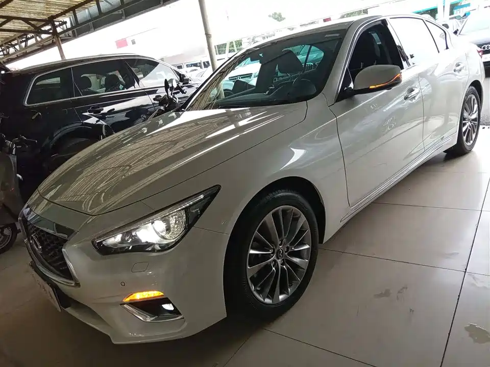 Infiniti Q50L Infiniti Q50L
