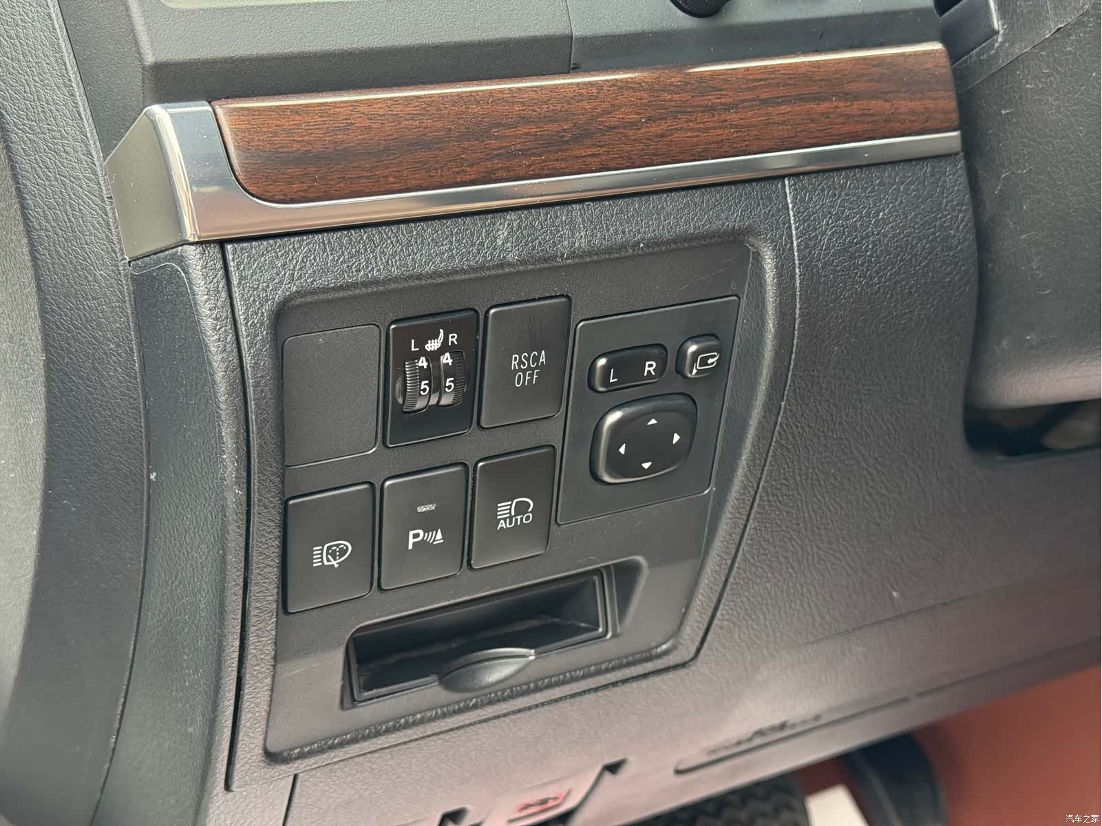 Toyota Land Cruiser, 2017 9