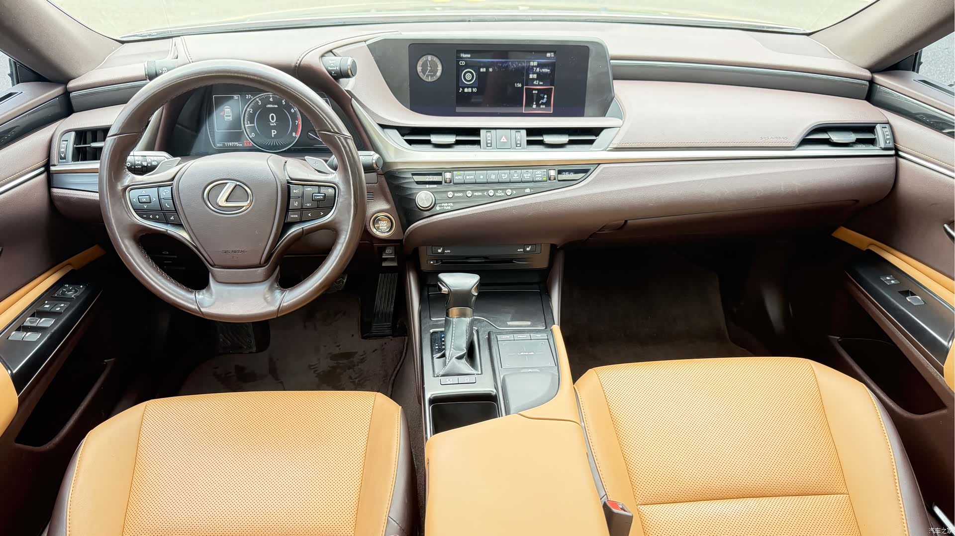 Lexus ES, 2020 11