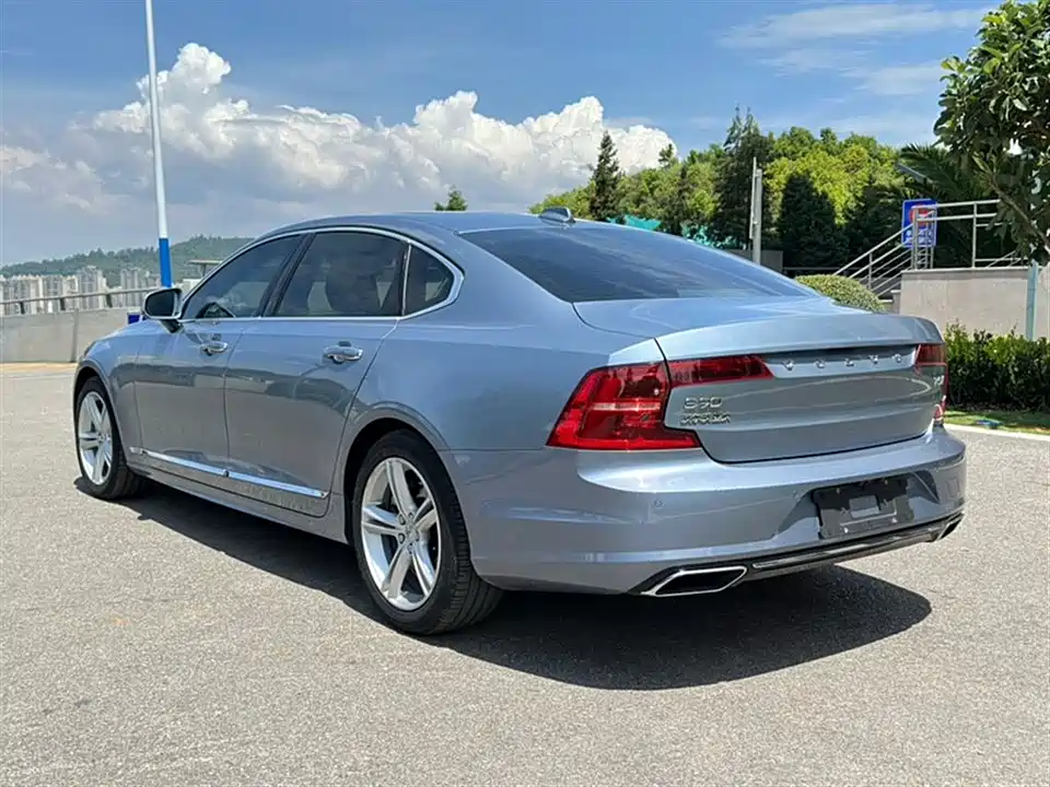 Volvo S90 Volvo S90