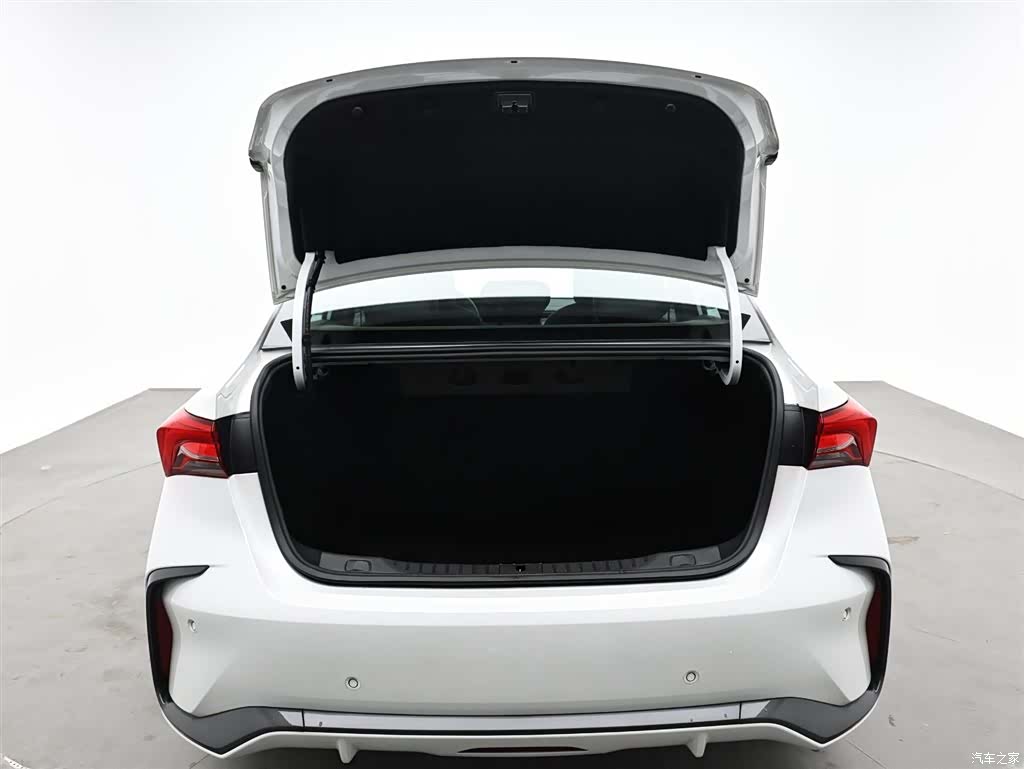 Buick Verano, 2024 8