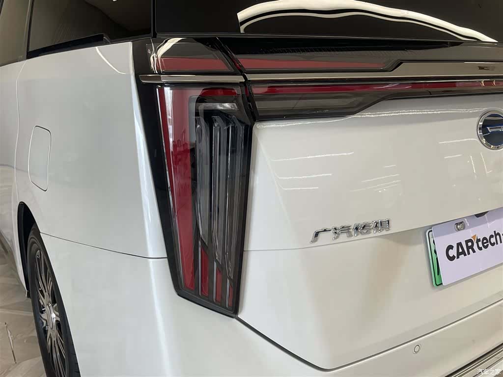 Trumpchi E9, 2025 10