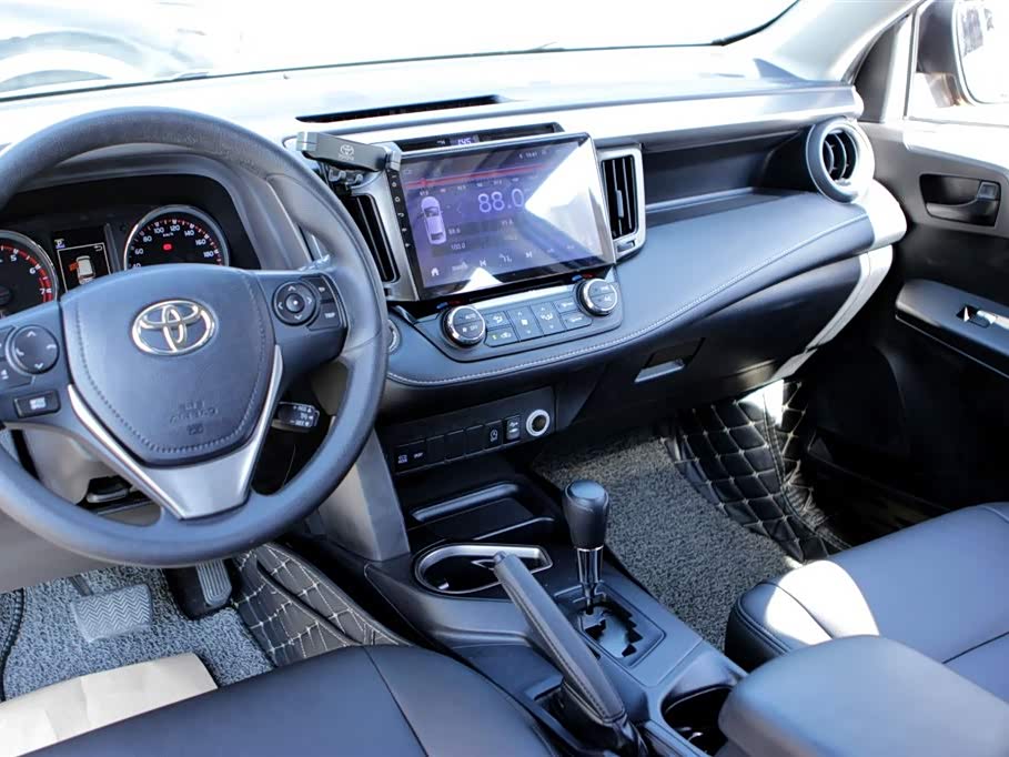 Toyota RAV4 Rongfang