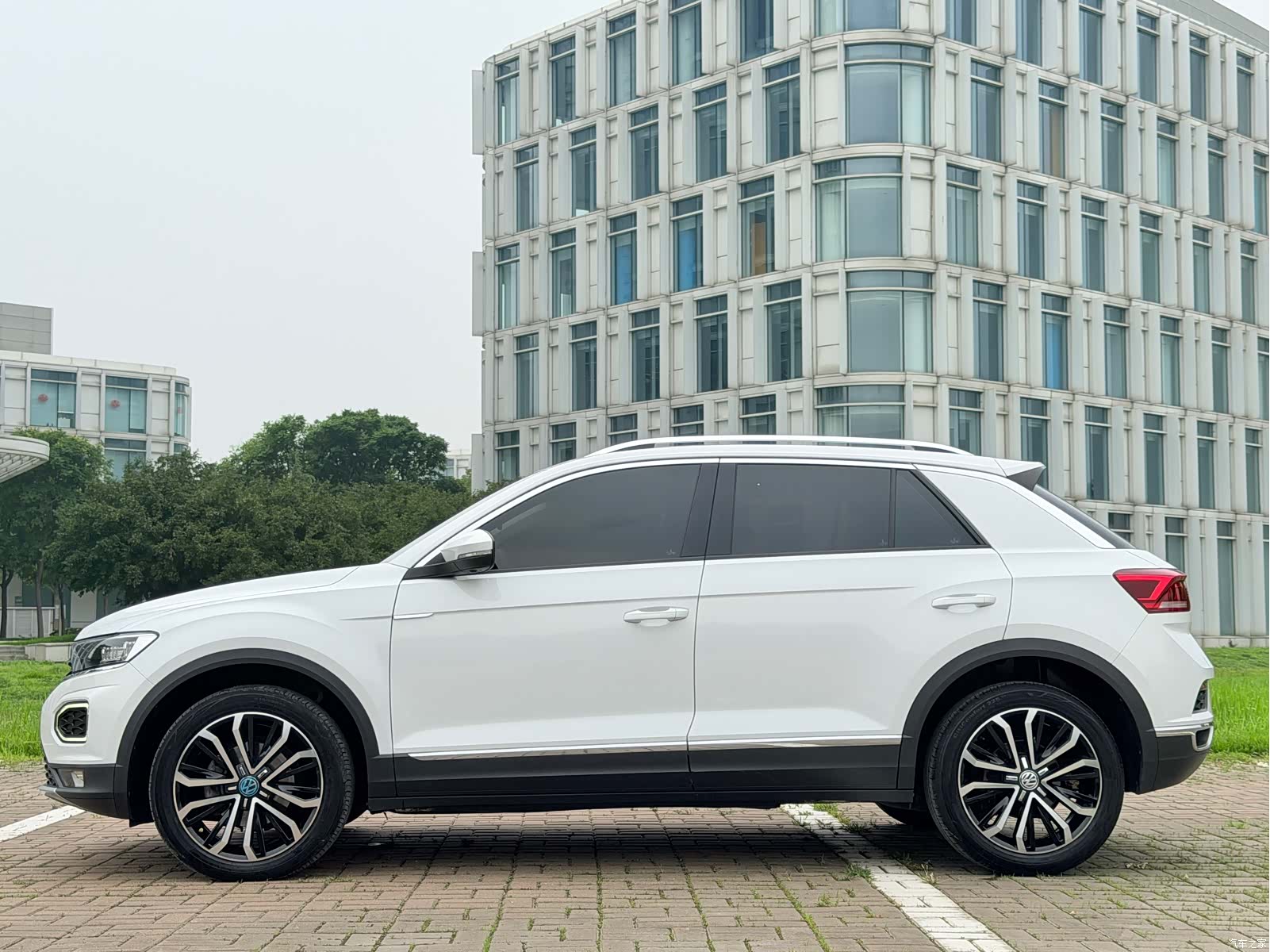 Volkswagen T-ROC, 2019 15