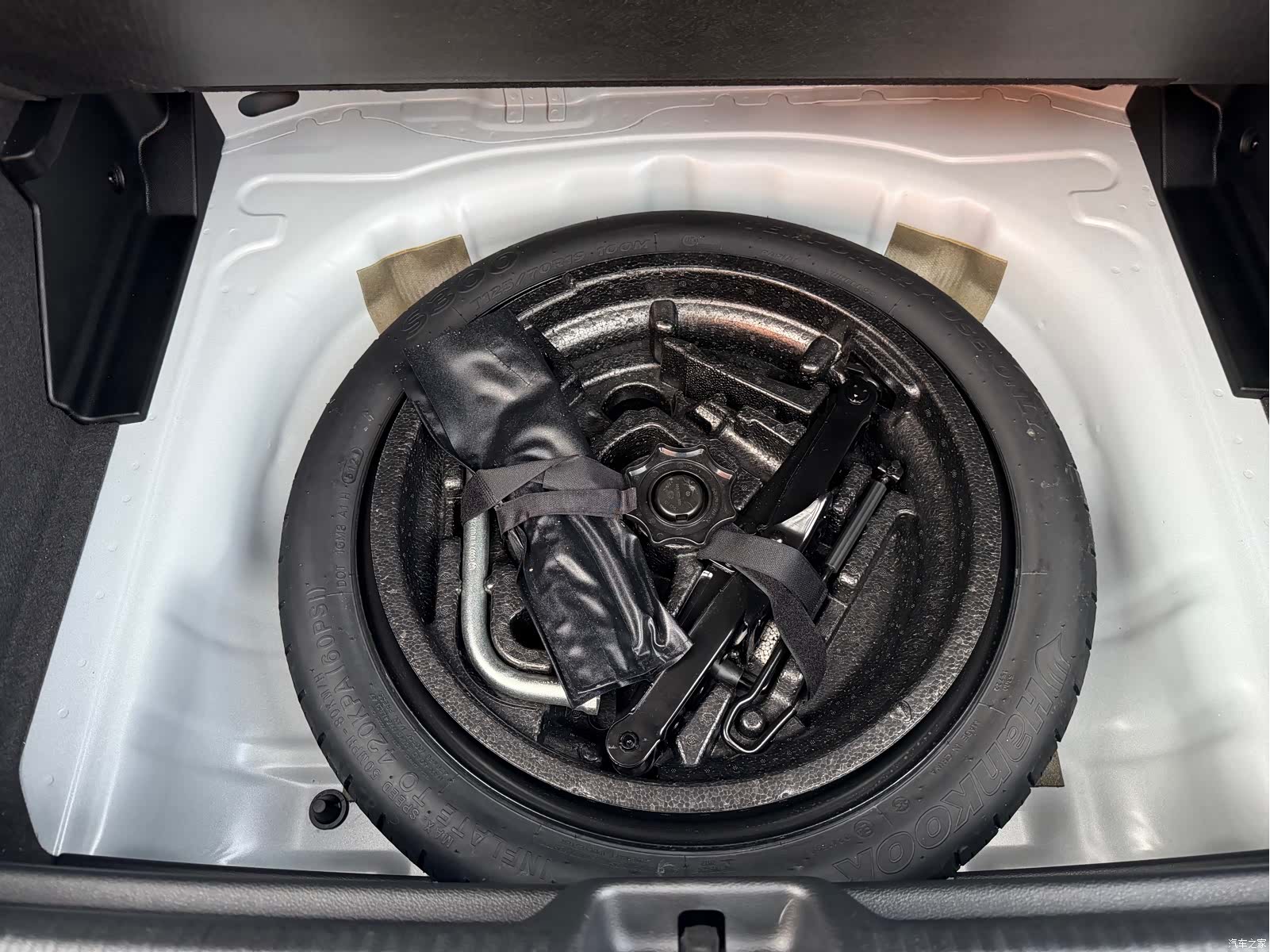 Audi Q2L, 2022 22