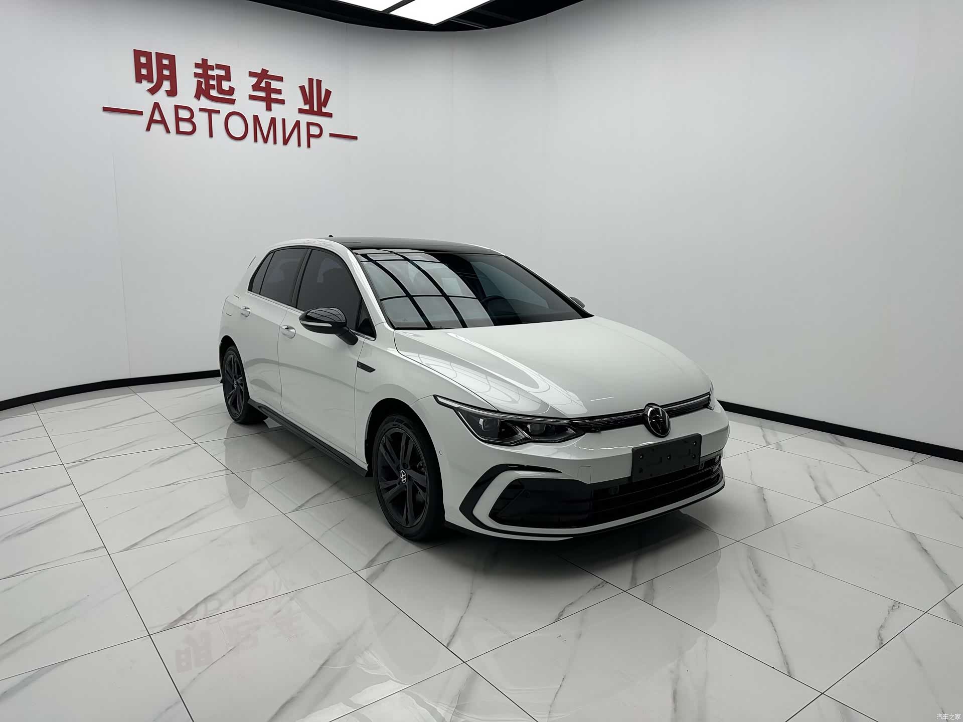 Volkswagen Golf, 2023 3