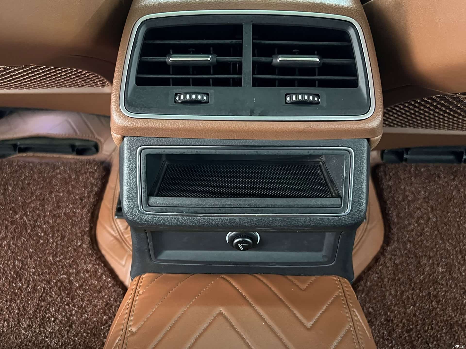 Audi A6L, 2020 13