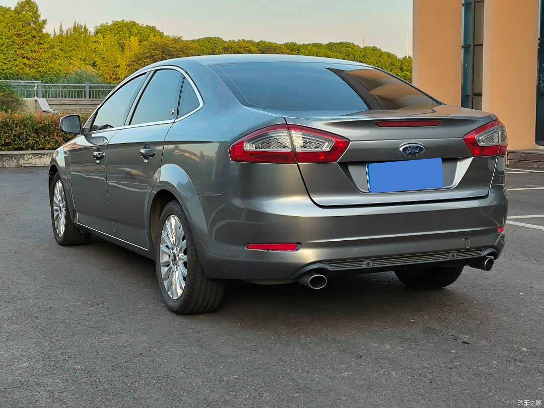 Ford Mondeo, 2012 4
