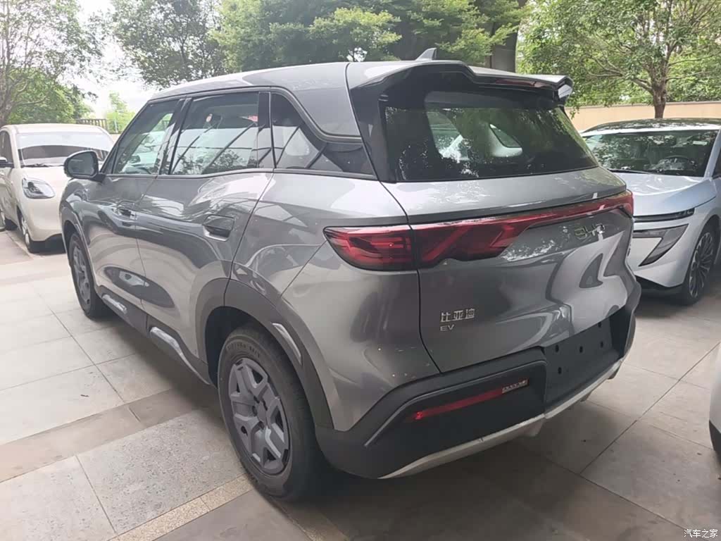 BYD Yuan, 2026 все фото