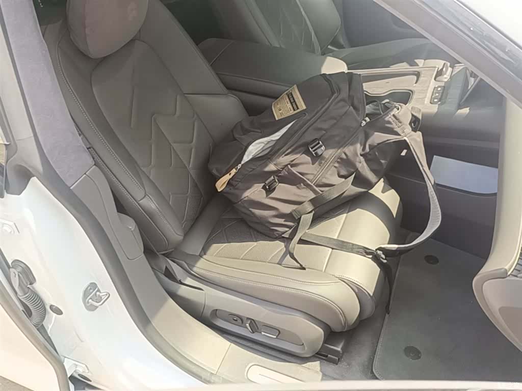 NIO ET7, 2025 25