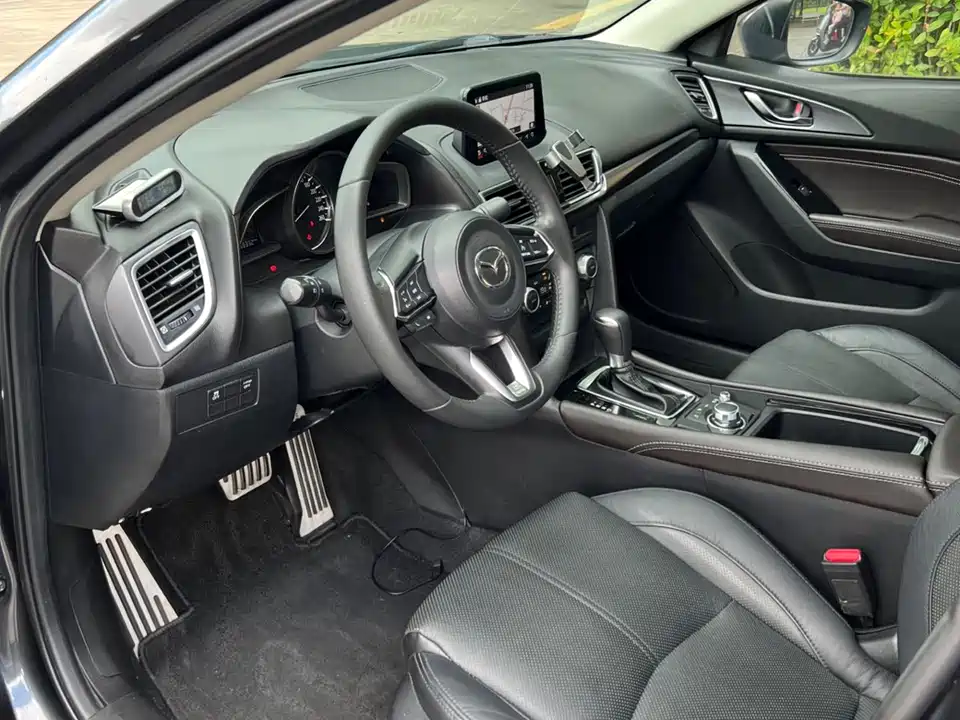 Mazda 3 Angkesaila Mazda 3 Angkesaila