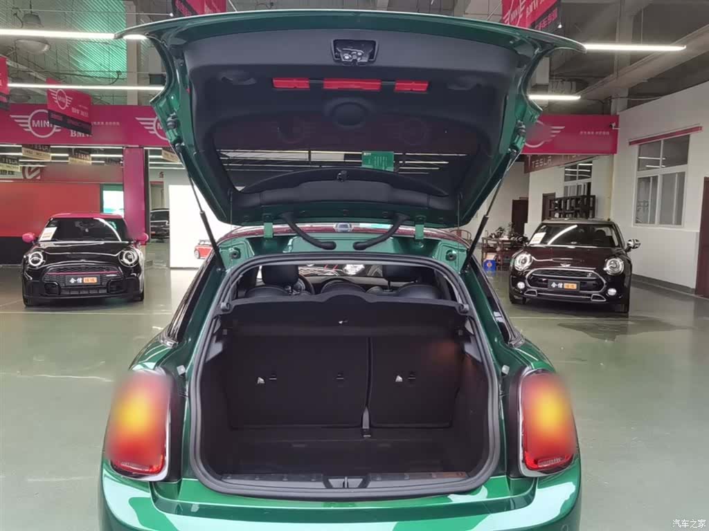 Mini ONE, 2021 19