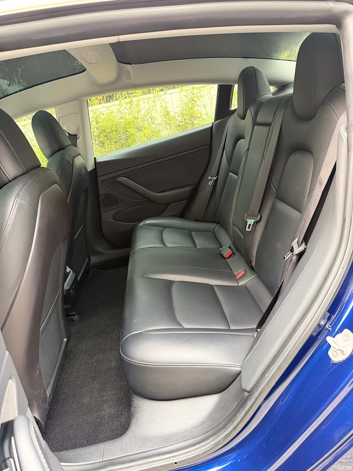Tesla Model 3, 2019 7