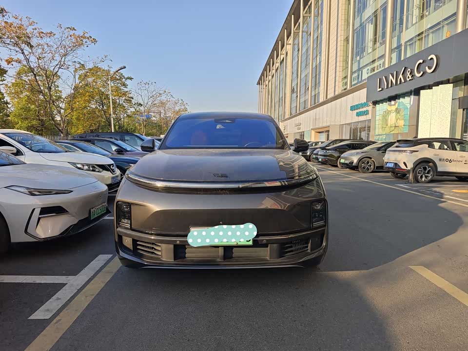 Li Auto Ideal L8