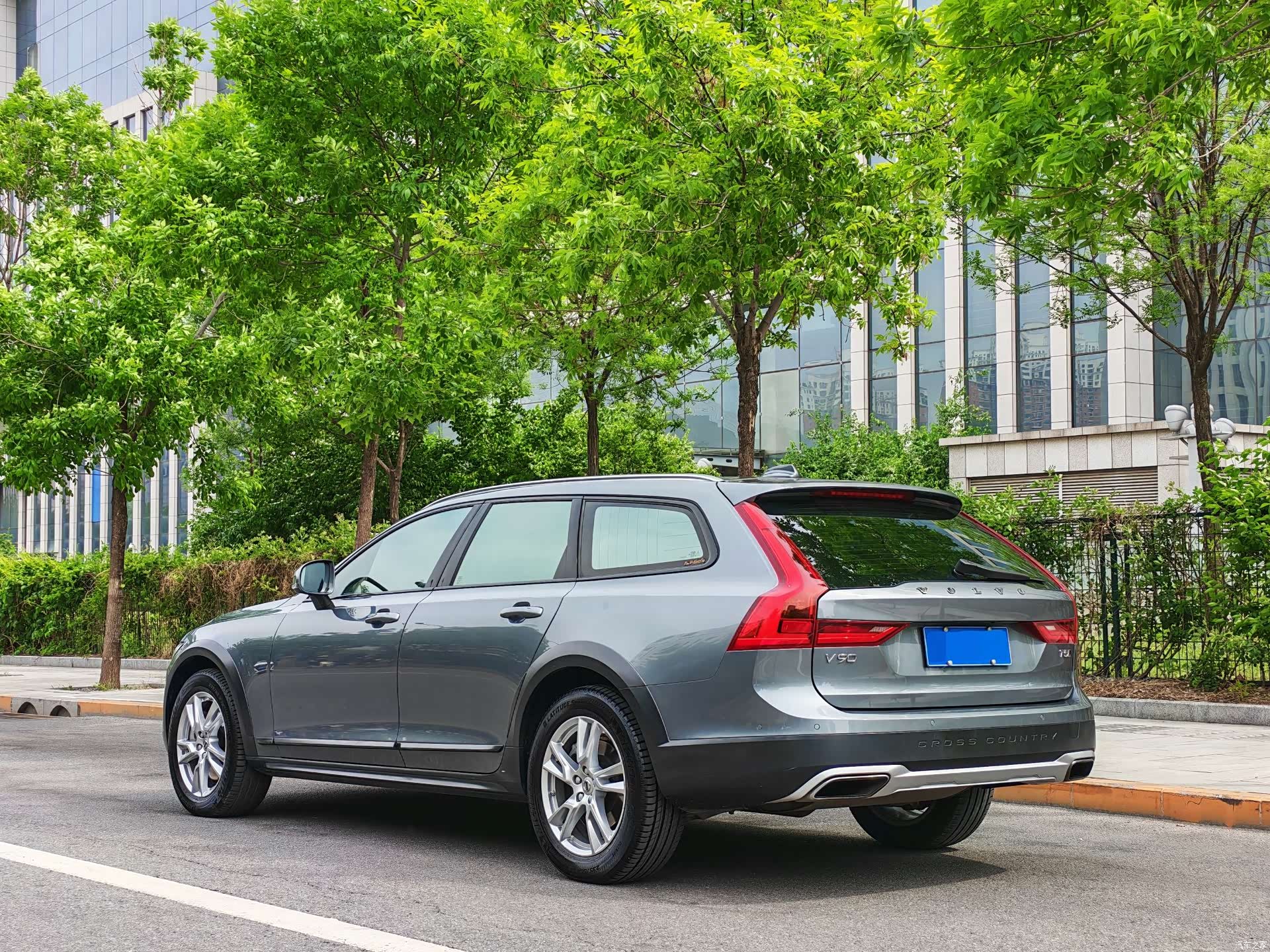 Volvo V90, 2018 4