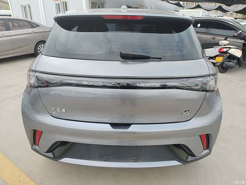 BYD Dolphin, 2023 6