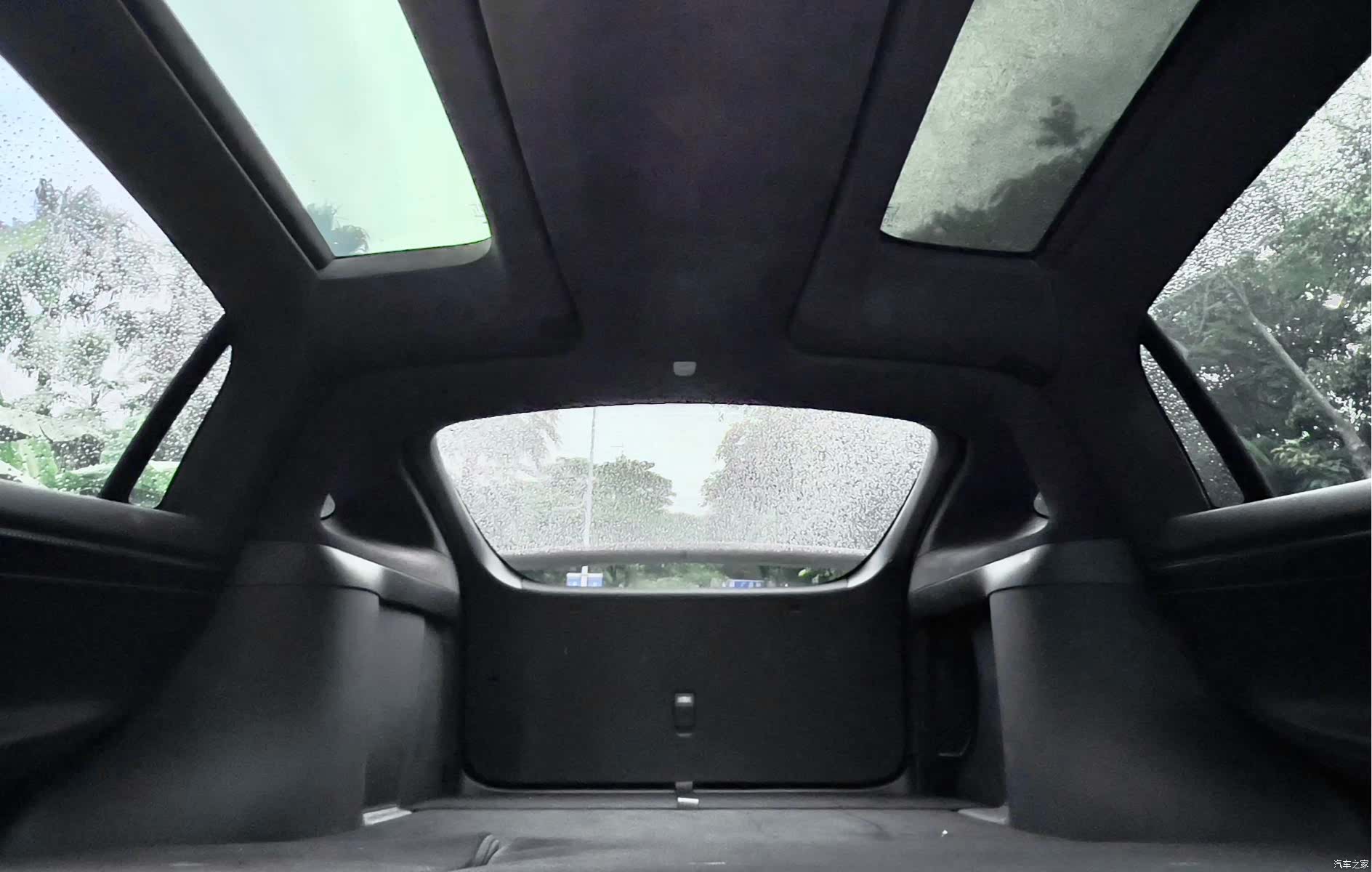 Tesla Model X, 2019 15