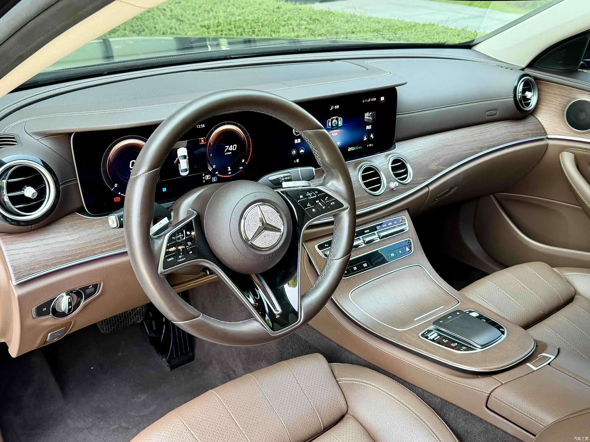 Mercedes-Benz E-Class, 2022 8