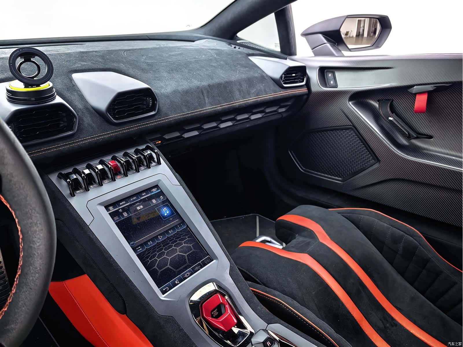 Lamborghini Huracán, 2023 12