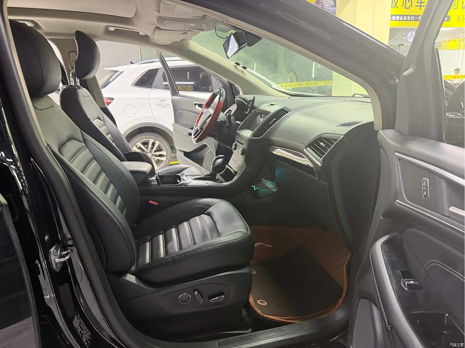 Ford Edge, 2020 10