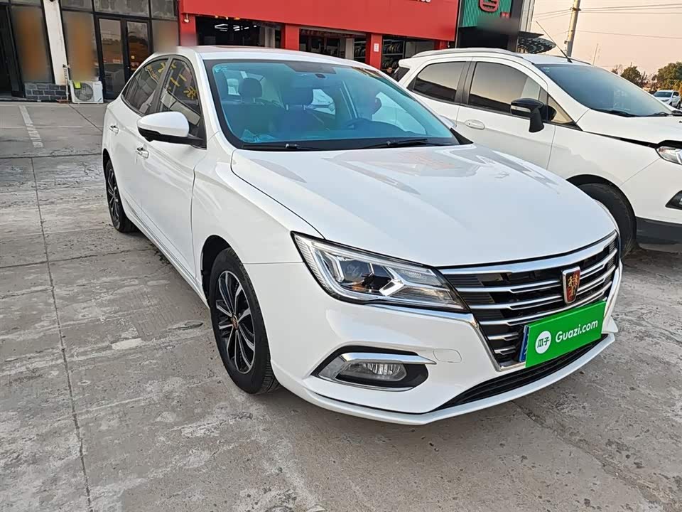 Roewe i5