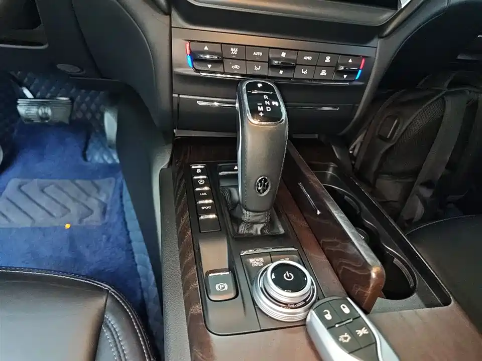 Maserati Ghibli Maserati Ghibli