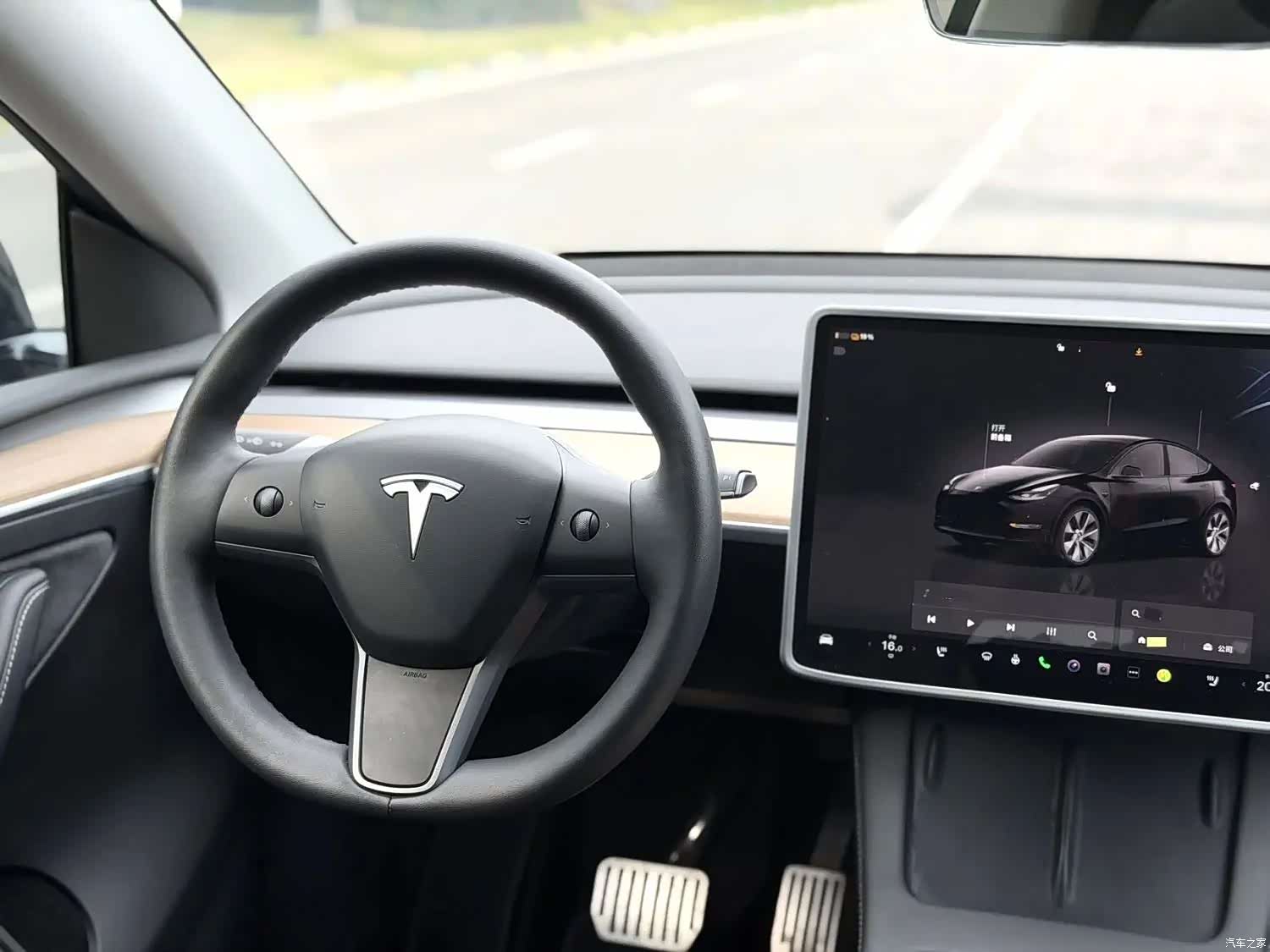 Tesla Model Y, 2023 все фото