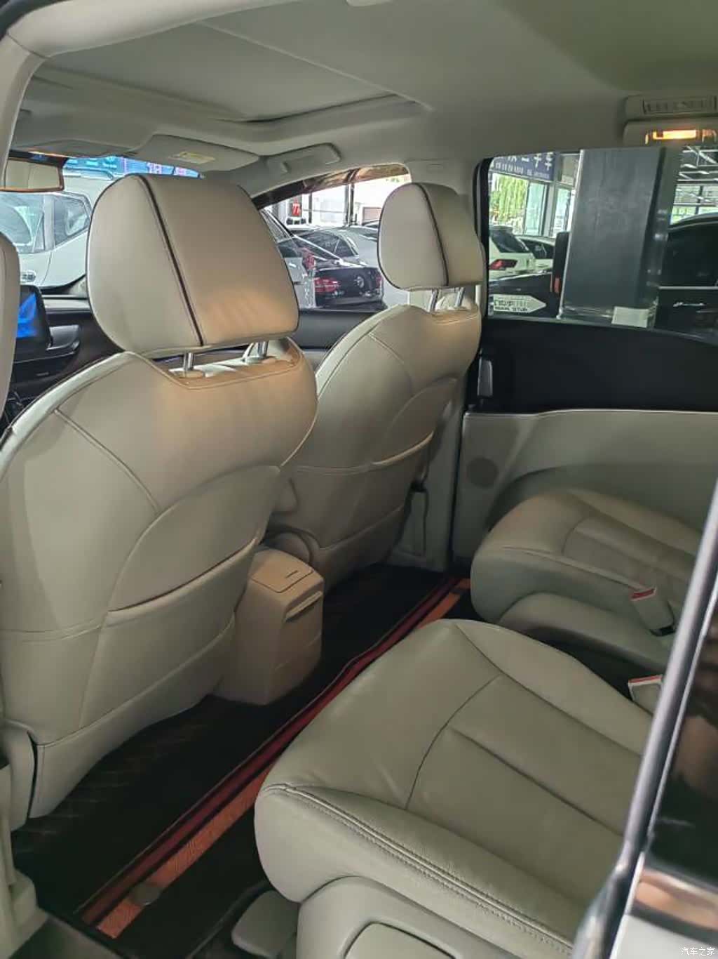 Buick GL8, 2021 все фото