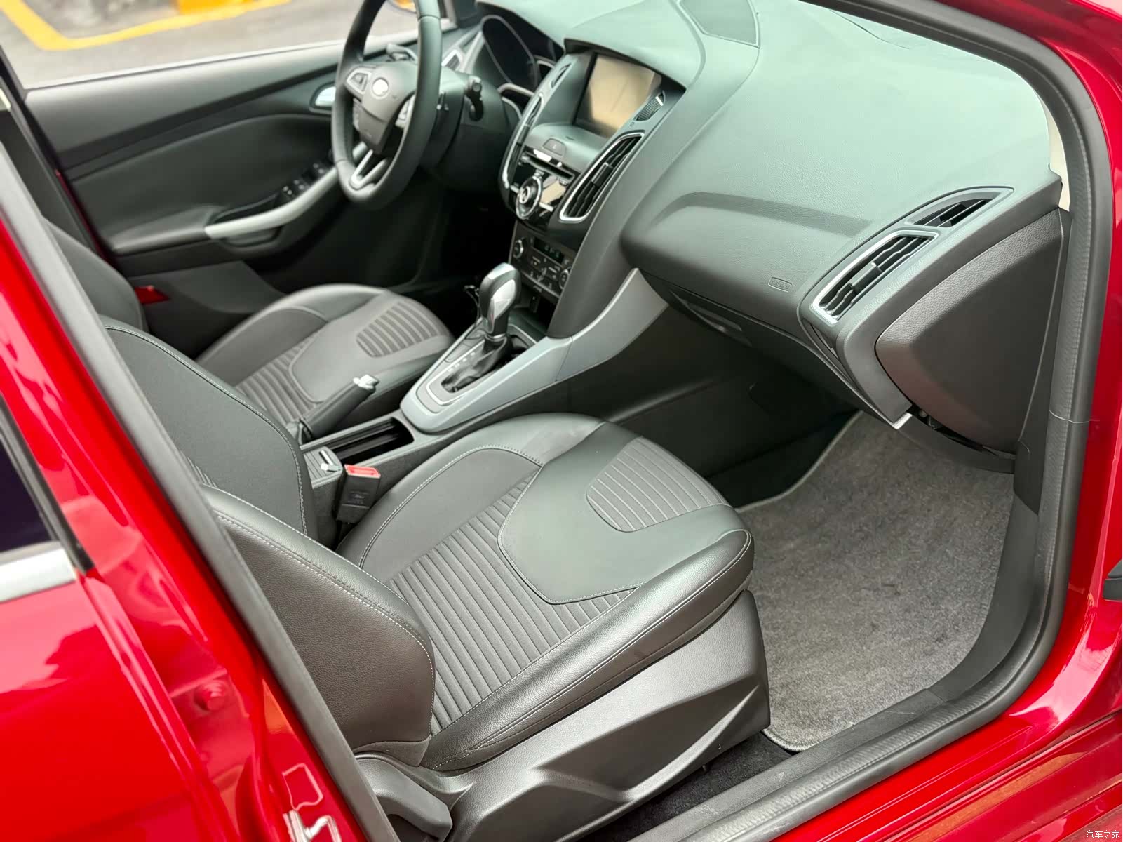 Ford Focus, 2016 13