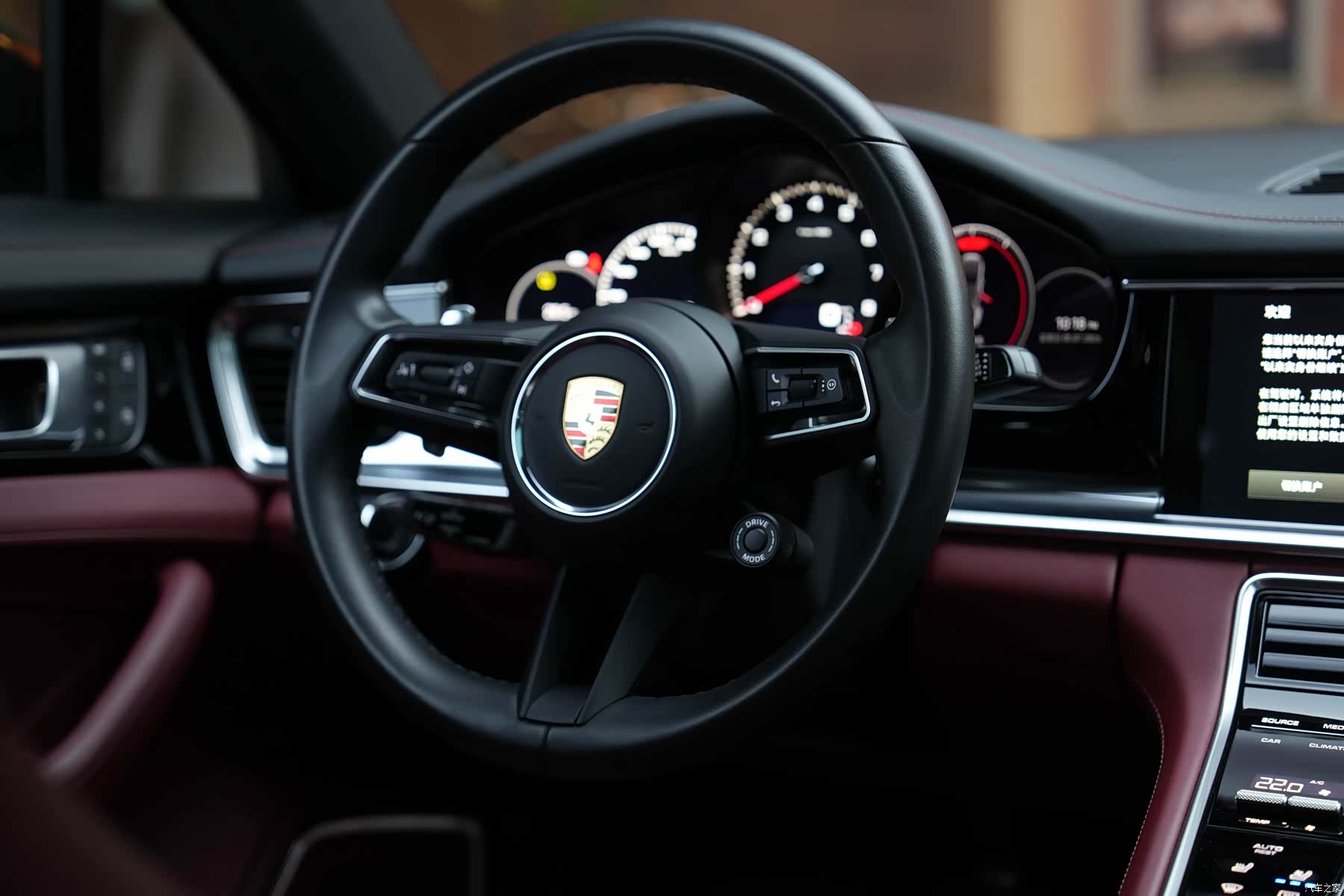 Porsche Panamera, 2023 32
