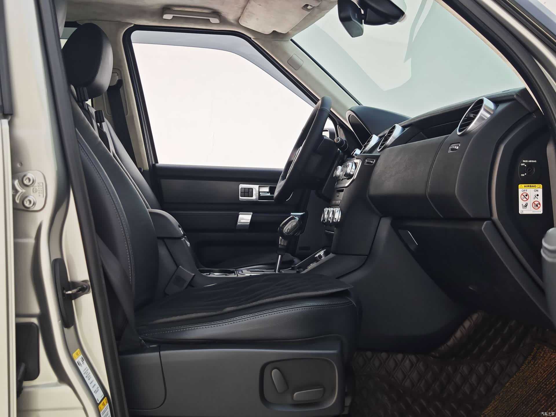 Land Rover Discovery, 2012 9